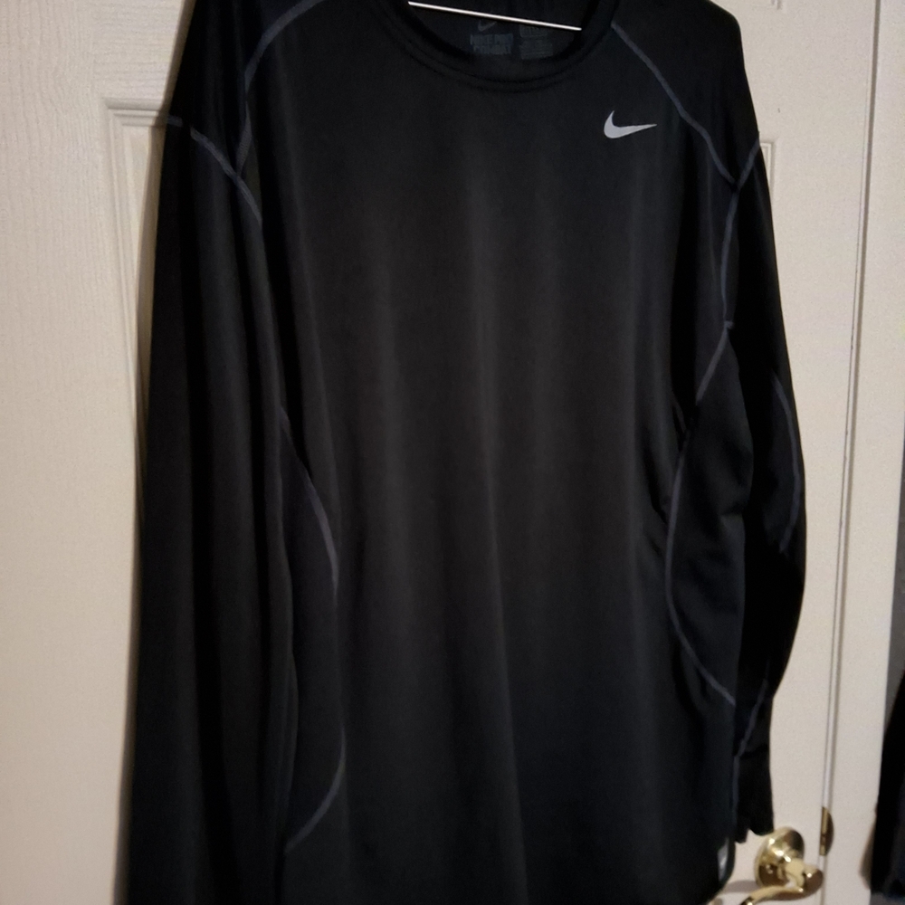 Nike Men's Pro Combat Dark Long Sleeve Tee
